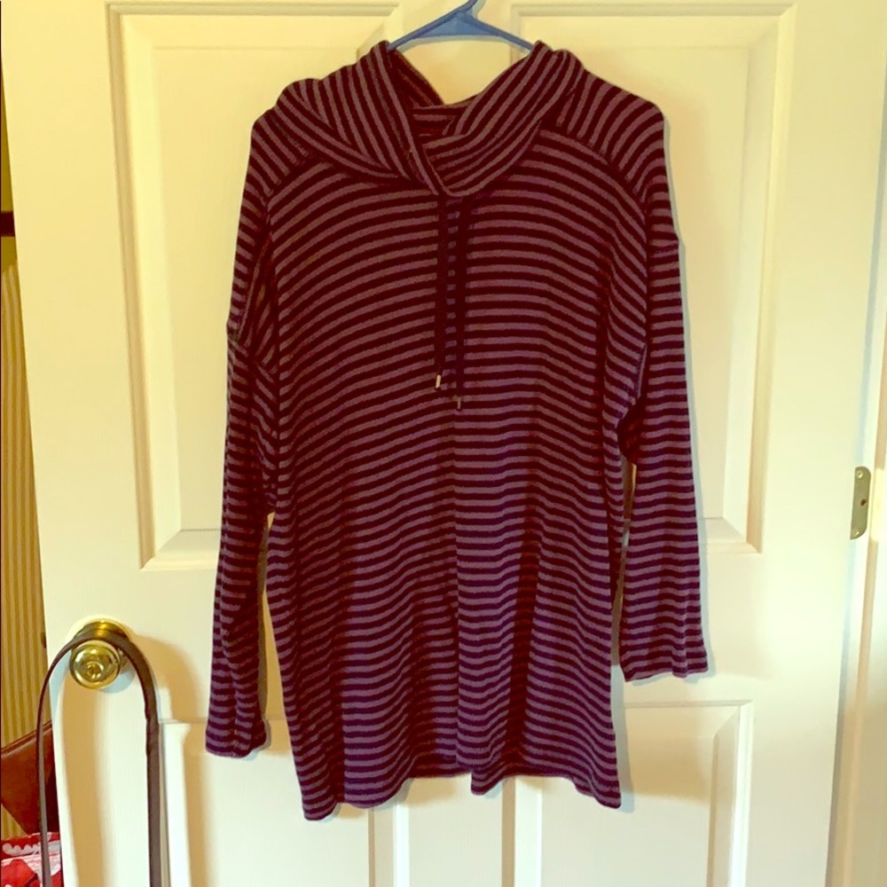 Ladies plus size top